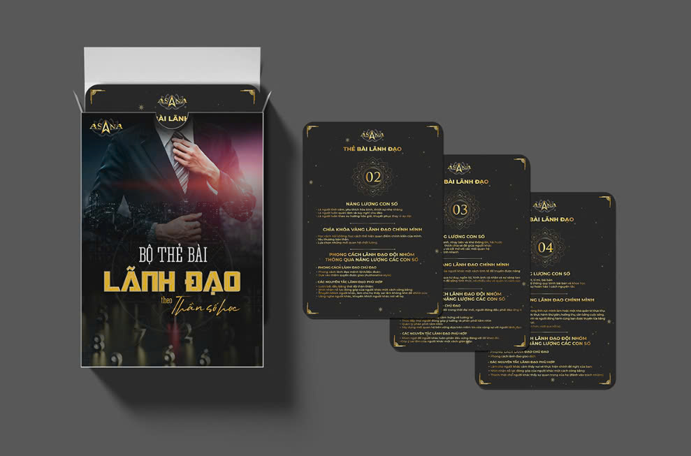 Thẻ bài đặt in riêng thường có thiết kế làm nổi bật logo thương hiệu